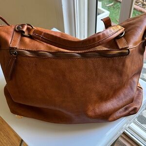 Vera Pelle Caramel Leather Shoulder Bag